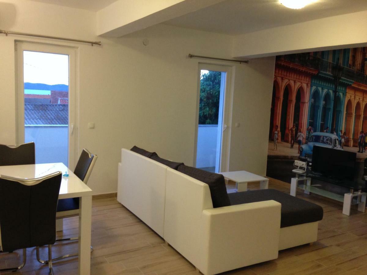 Apartmani Filip Zadar Diklo エクステリア 写真