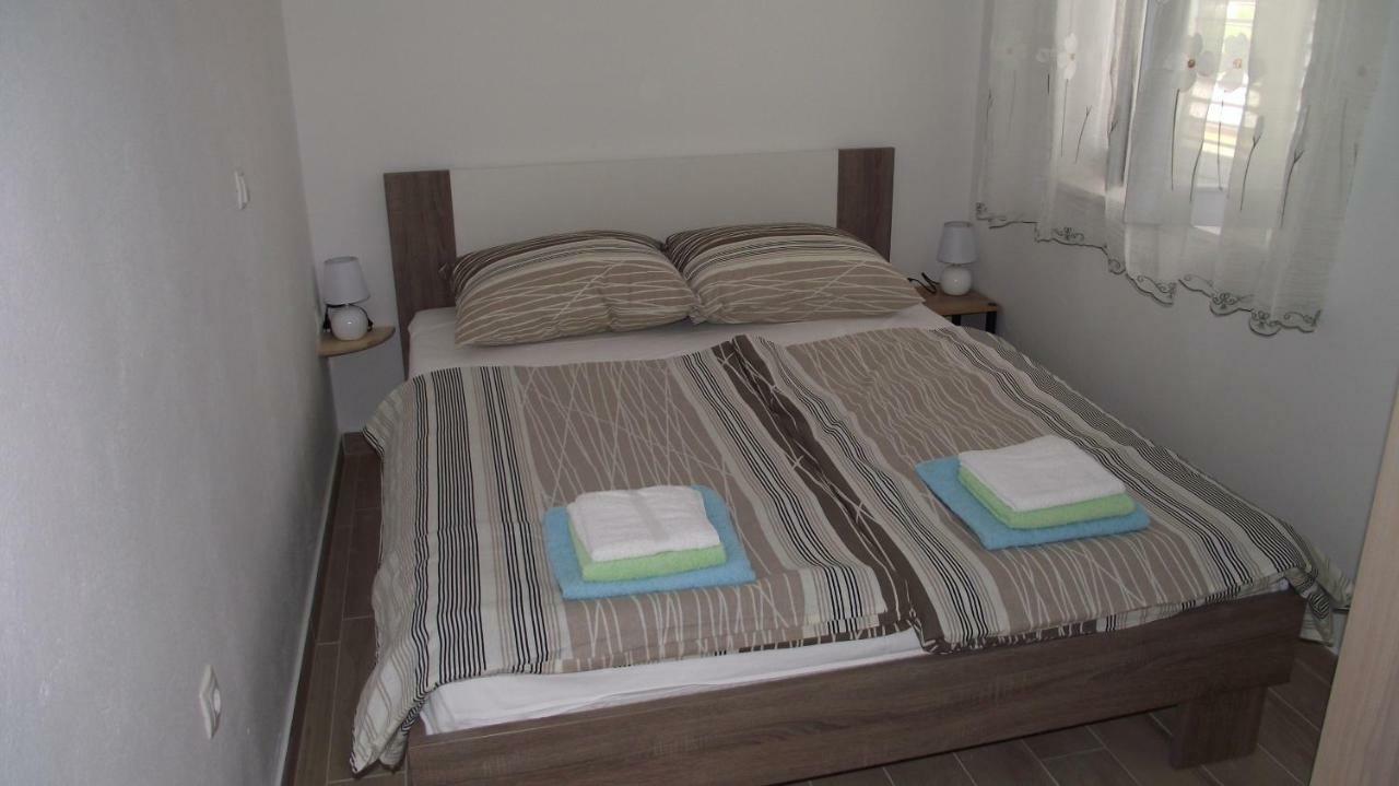 Apartmani Filip Zadar Diklo エクステリア 写真