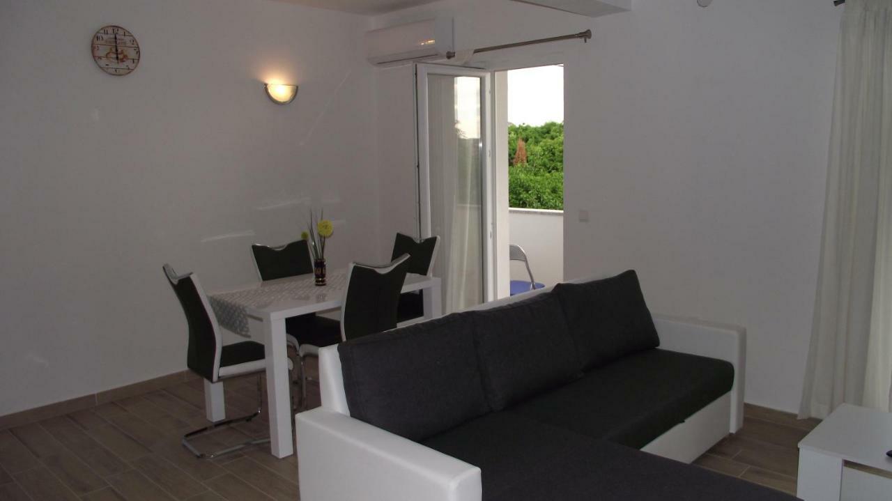 Apartmani Filip Zadar Diklo エクステリア 写真