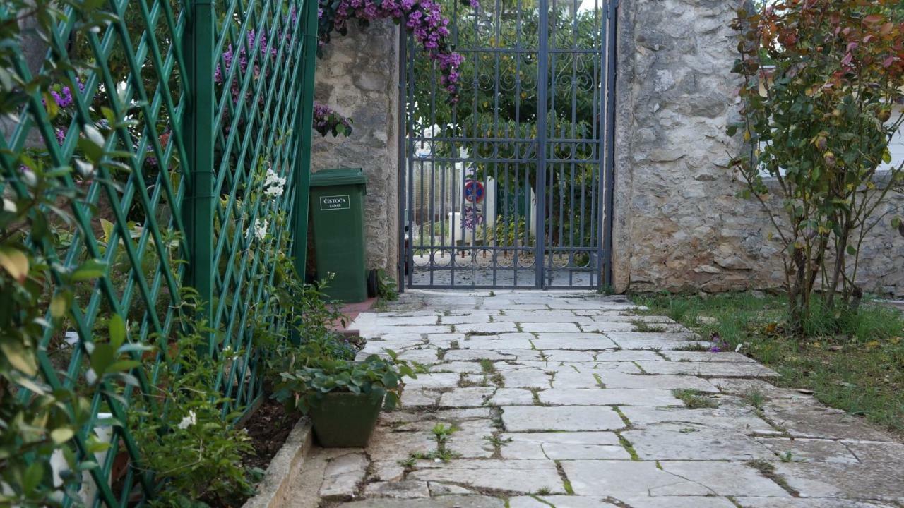 Apartmani Filip Zadar Diklo エクステリア 写真