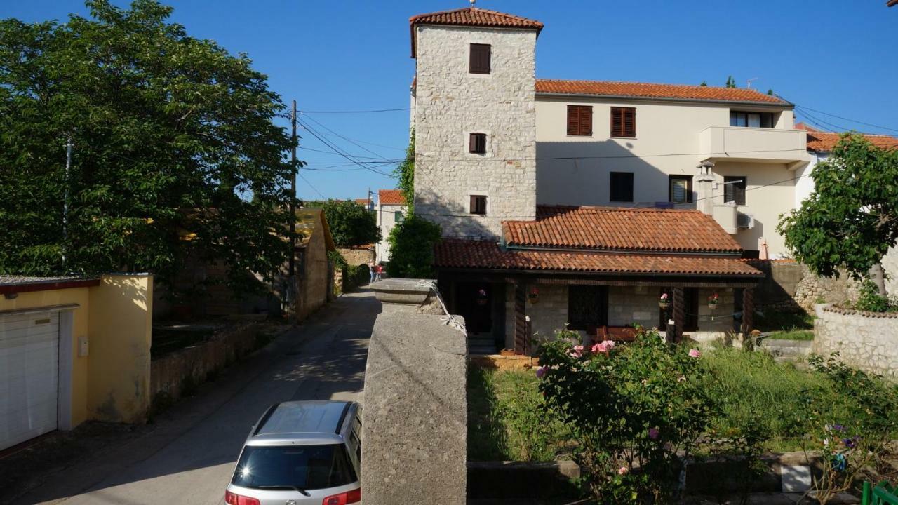 Apartmani Filip Zadar Diklo エクステリア 写真
